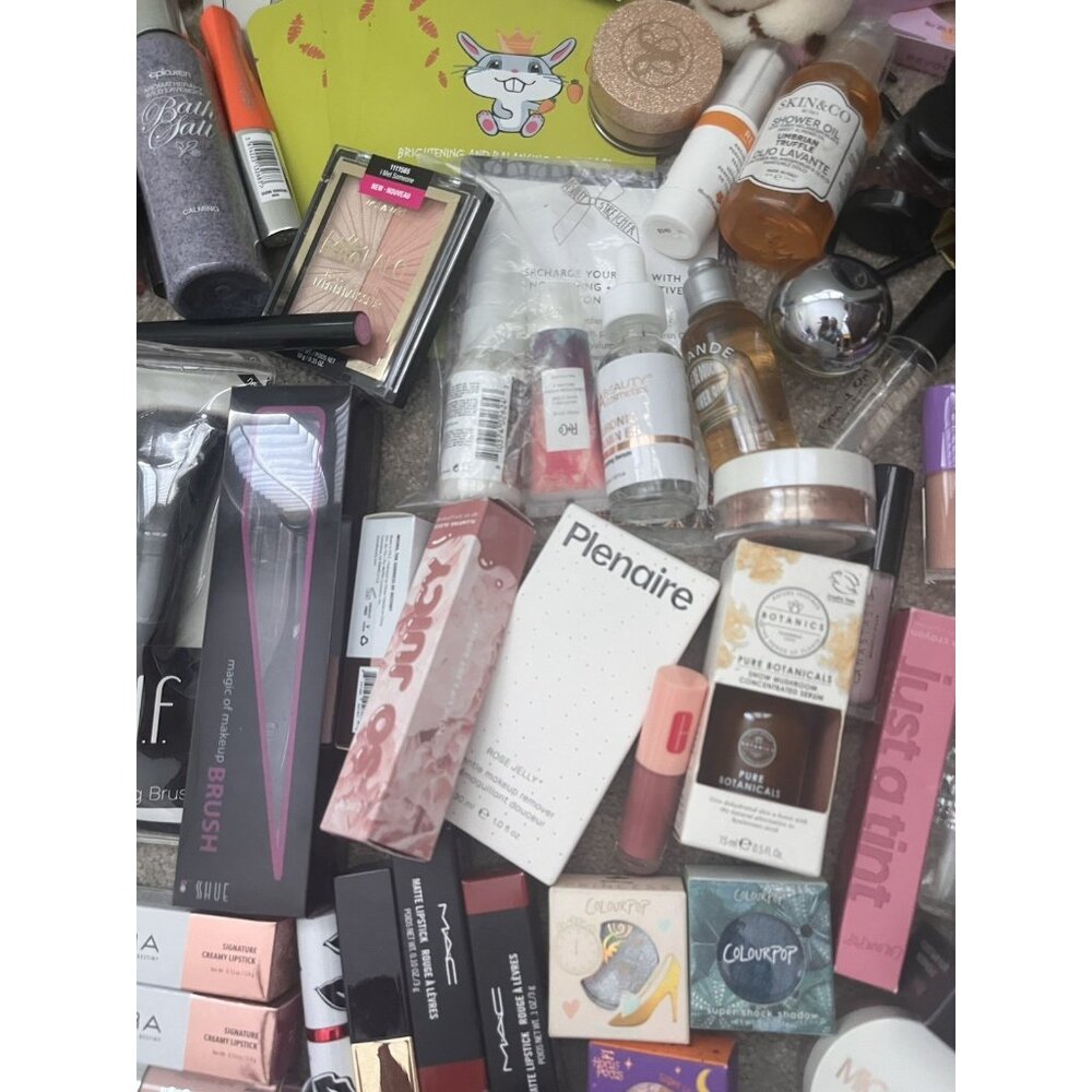 High End Beauty Makeup & Skincare Mini Travel Mixed Lot Full Size Eye Palettes - Picture 3 of 16